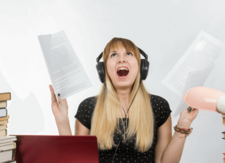 ¿Escuchas música para estudiar oposiciones? Ventajas y desventajas de hacerlo