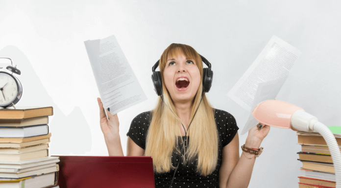 ¿Escuchas música para estudiar oposiciones? Ventajas y desventajas de hacerlo