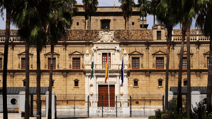 Convocadas 9 plazas para el Cuerpo de Subalternos del Parlamento de Andalucía