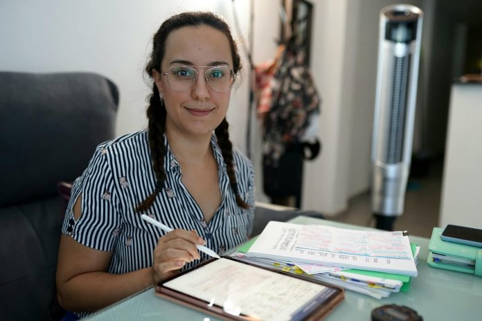 Cristina Guerra, poliopositora: “me he presentado un par de veces al Estado, a la Universidad de Sevilla y a la Junta de Andalucía”.