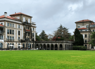 La Universidad de Santiago de Compostela convoca 100 plazas de C2