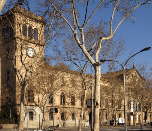 La Universidad de Barcelona convoca 228 plazas de Auxiliares Administrativos/as