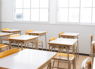 Convocadas 182 plazas de empleo público docente en el Ayuntamiento de Barcelona clase de colegio