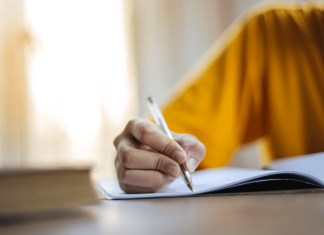 Universidad Complutense de Madrid: 104 plazas