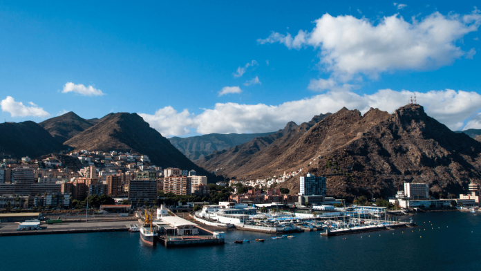 Santa Cruz de Tenerife: Técnicos/as y Administrativos/as