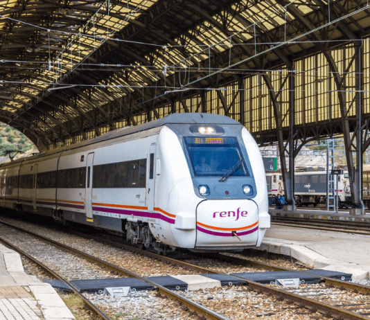 Operadores comerciales de Renfe: 500 plazas convocadas