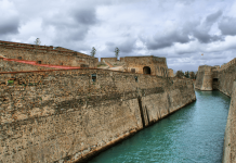 Profesores/as y Maestros/as en Ceuta y Melilla: nueva convocatoria Profesores en Ceuta y Melilla: 126 plazas