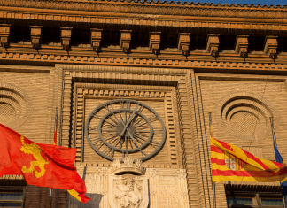 Oposiciones en el Ayuntamiento de Zaragoza: convocadas plazas de Auxiliar Administrativo El Ayuntamiento de Zaragoza convoca 240 plazas de diversas categorías