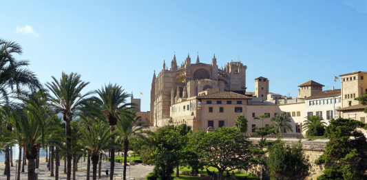 El Ayuntamiento de Palma convoca 90 plazas de Auxiliar Administrativo/a El Ayuntamiento de Palma convoca 12 plazas de Auxiliar Administrativo/a