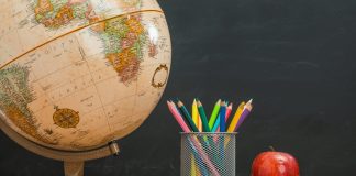 Oposiciones docentes 2025: lo que sabemos de cada Comunidad Autónoma