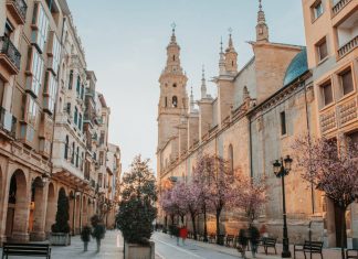 Convocatoria Oposiciones Ordenanza en La Rioja 2026: ¡15 plazas disponibles! La Universidad de La Rioja convoca 8 plazas de Auxiliar de Servicios Generales