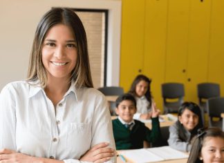Profesores/as en Castilla y León: 619 plazas