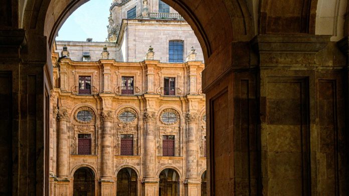auxiliar administartivo universidad salamanca 2025